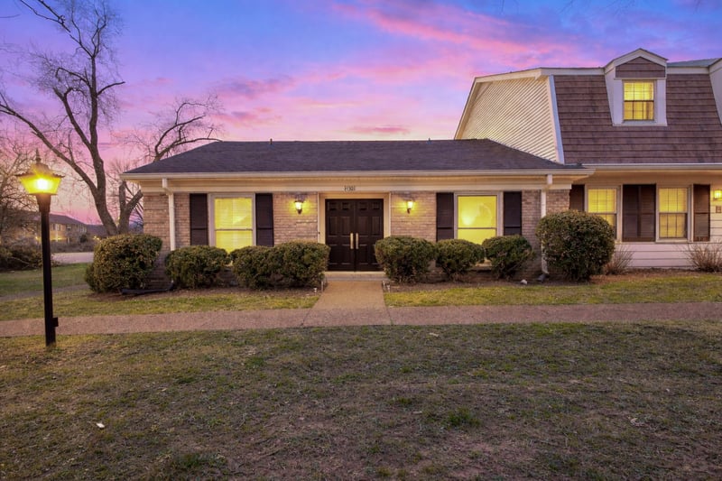 8300 Sawyer Brown Rd #H301, Nashville, TN 37221