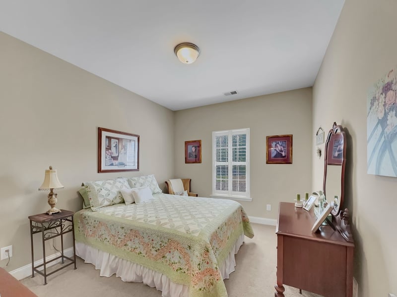 1397 Whispering Oaks Dr, Lebanon, TN 37090