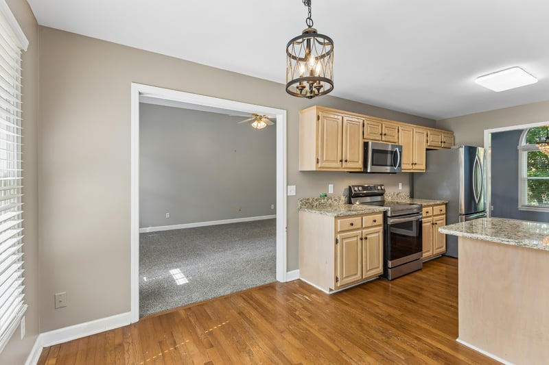 5301 Mast Pt, Hermitage, TN 37076