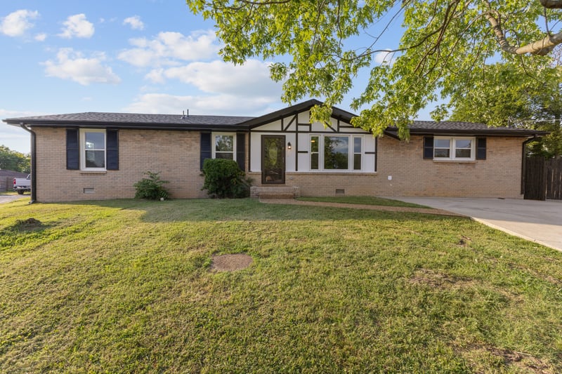 105 Donna Ct, Hendersonville, TN 37075