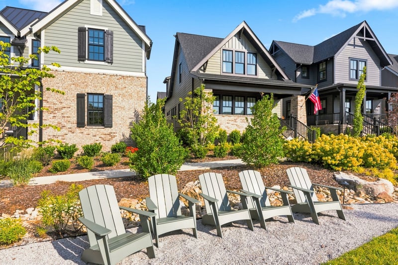 142 Salton Ln, Thompsons Station, TN 37179