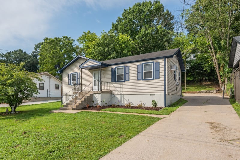 4921 Barclay Square Dr, Antioch, TN 37013