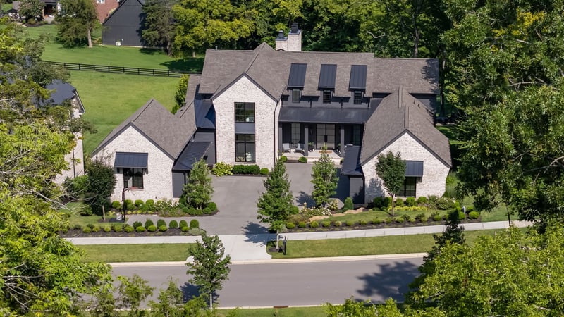 8190 Heirloom Blvd, College Grove, TN 37046