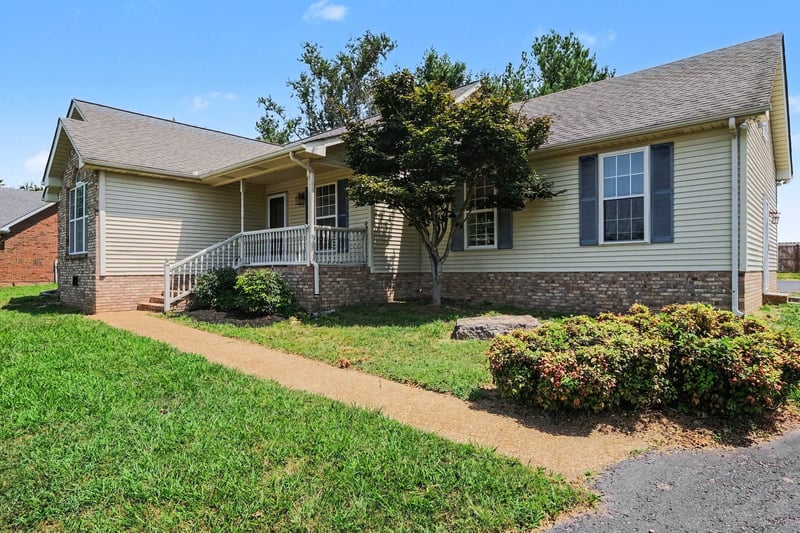 106 Dawn Ct, White House, TN 37188