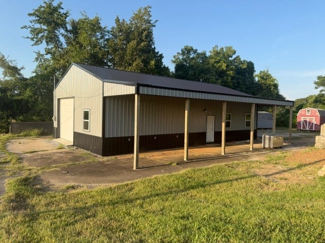 2016 Ridgecrest Cir, Dickson, TN 37055