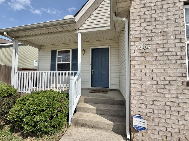 1204 Lakewalk Dr, Antioch, TN 37013