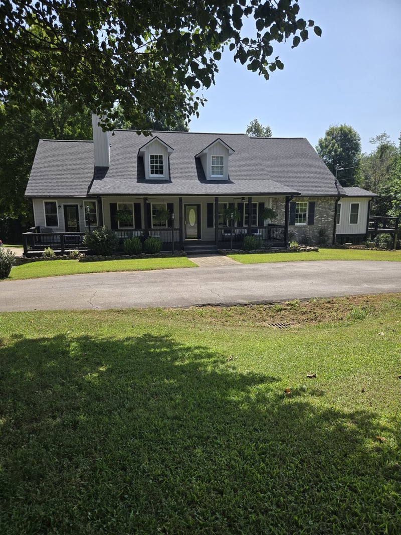1032 Trainer Ave, Burns, TN 37029