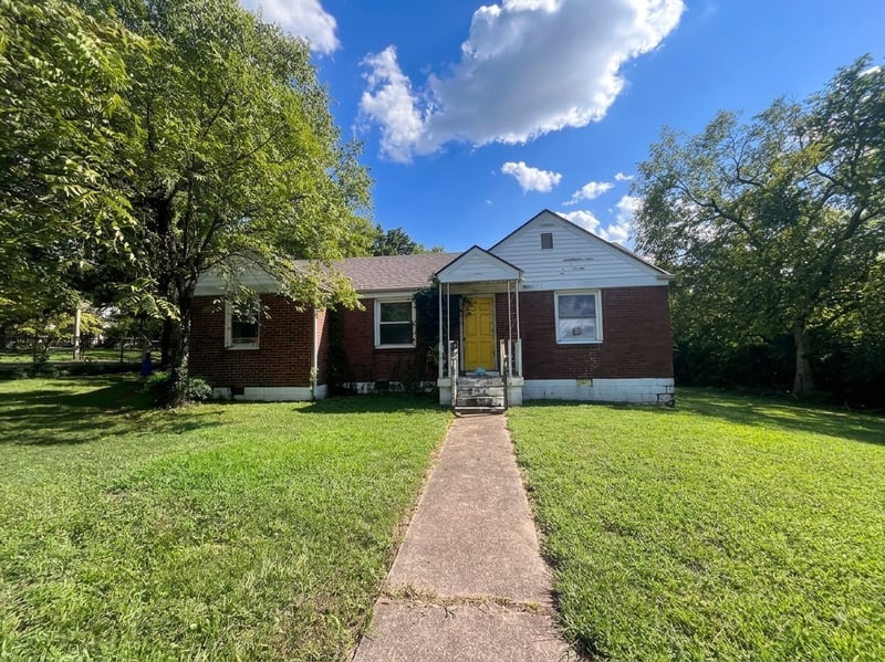 1208 Barry Dr, Madison, TN 37115