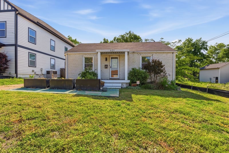 621 N 9th St, Nashville, TN 37206