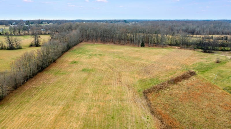 3017 Highway 25, Cottontown, TN 37048