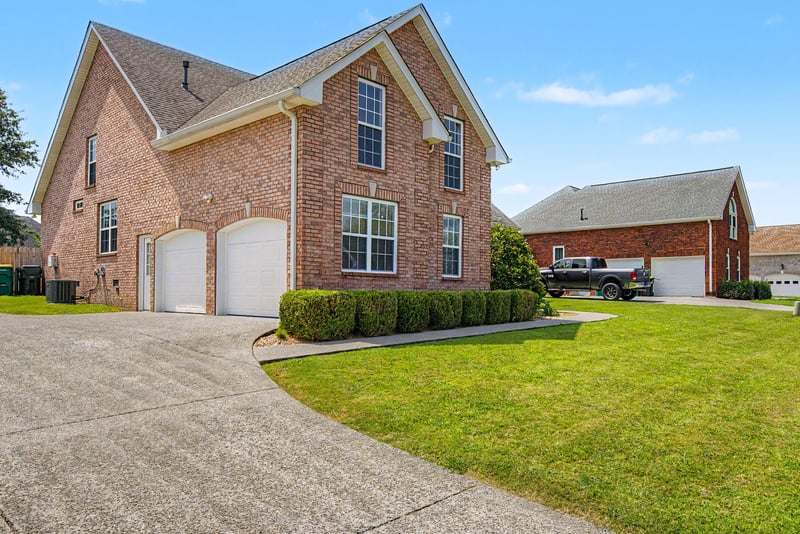 124 Thoroughbred Way, White House, TN 37188