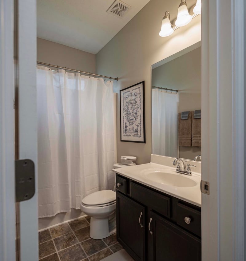 813 Silverhill Dr, Murfreesboro, TN 37129