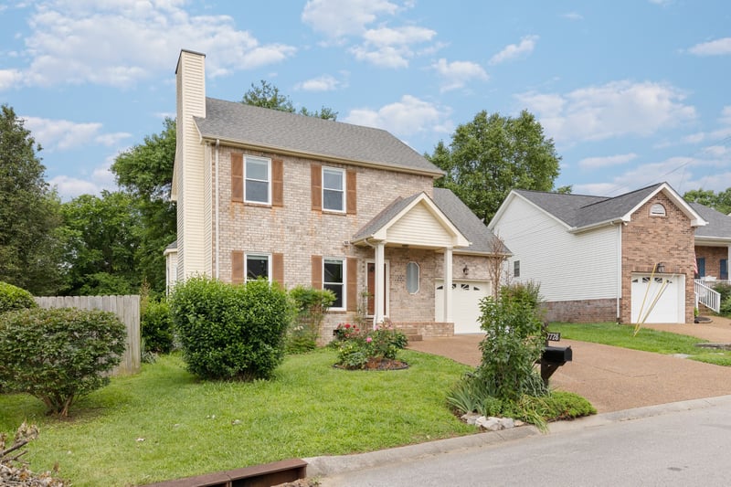 7728 Poplar Ridge Dr, Nashville, TN 37221