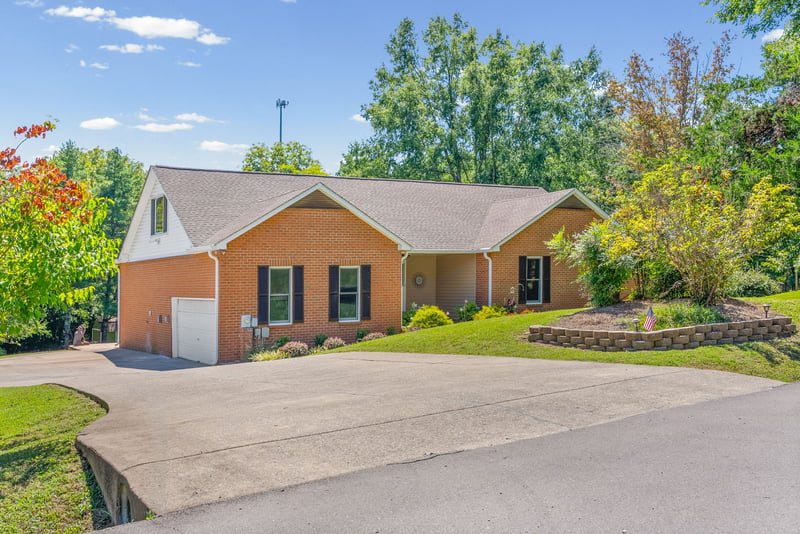 2024 Hunters Pl, Mount Juliet, TN 37122