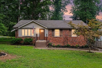 2433 Rychen Dr, Nashville, TN 37217