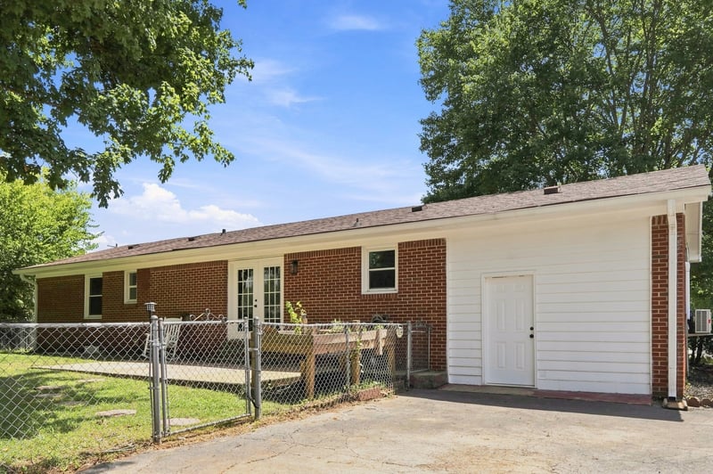 214 Stonewall Rd, Columbia, TN 38401
