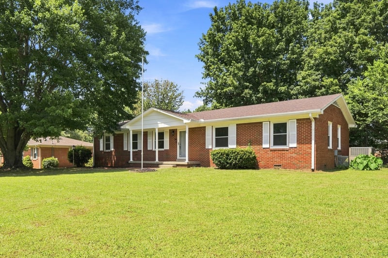 214 Stonewall Rd, Columbia, TN 38401
