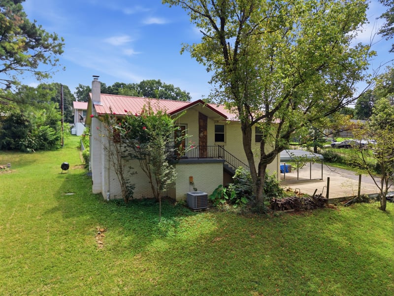 100 Madrid Ct, Ashland City, TN 37015