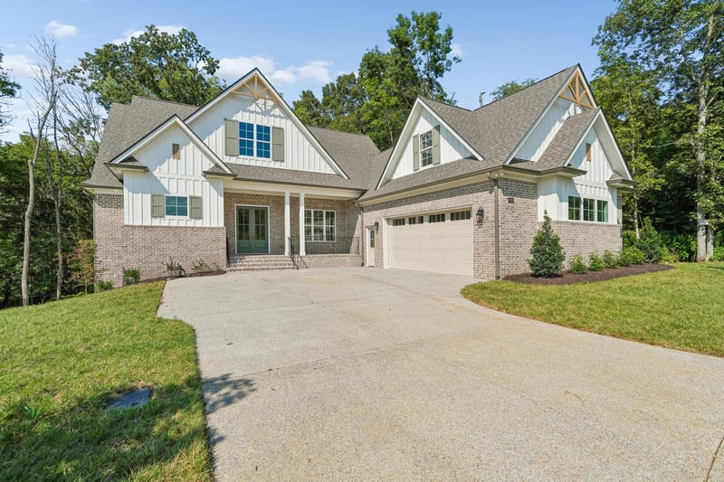 5000 Caleb Dr, Lebanon, TN 37087