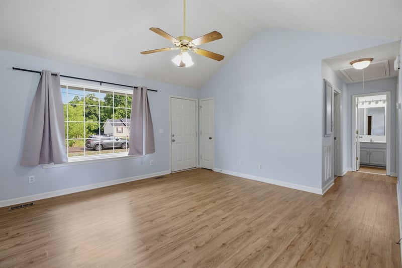 708 Eaglesham Dr, Christiana, TN 37037