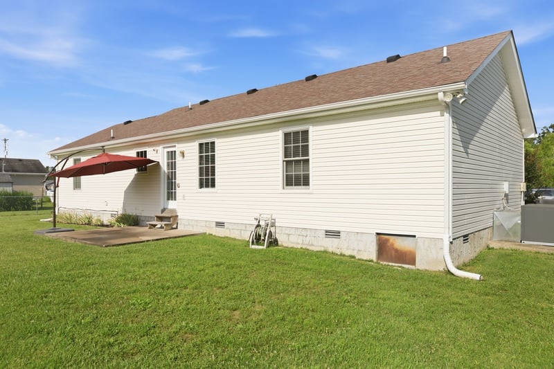 708 Eaglesham Dr, Christiana, TN 37037