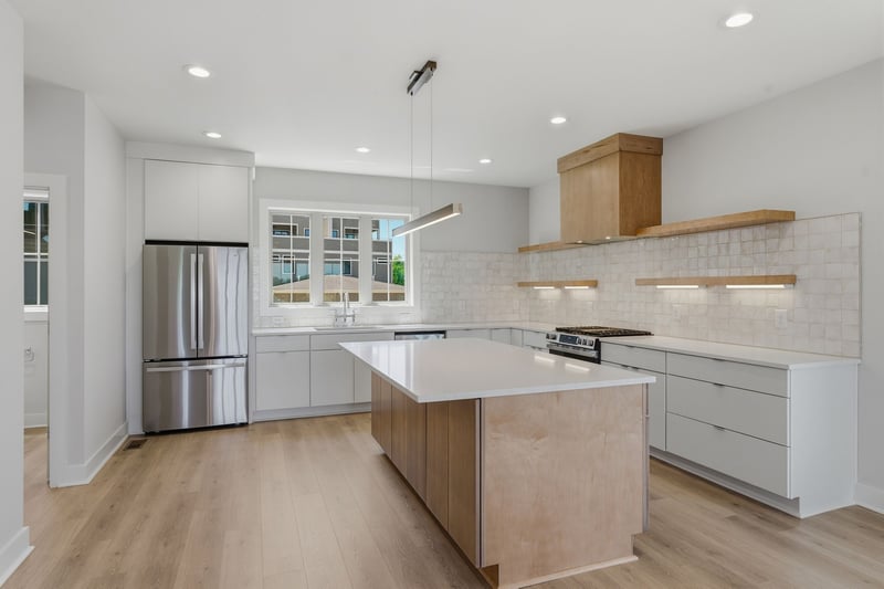 15 N Hill St #B, Nashville, TN 37210