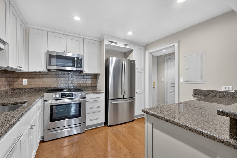 4215 Harding Pike #412, Nashville, TN 37205
