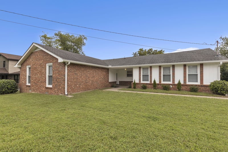 625 Dutchmans Dr, Hermitage, TN 37076