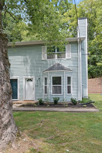 570 Holt Valley Rd, Nashville, TN 37221