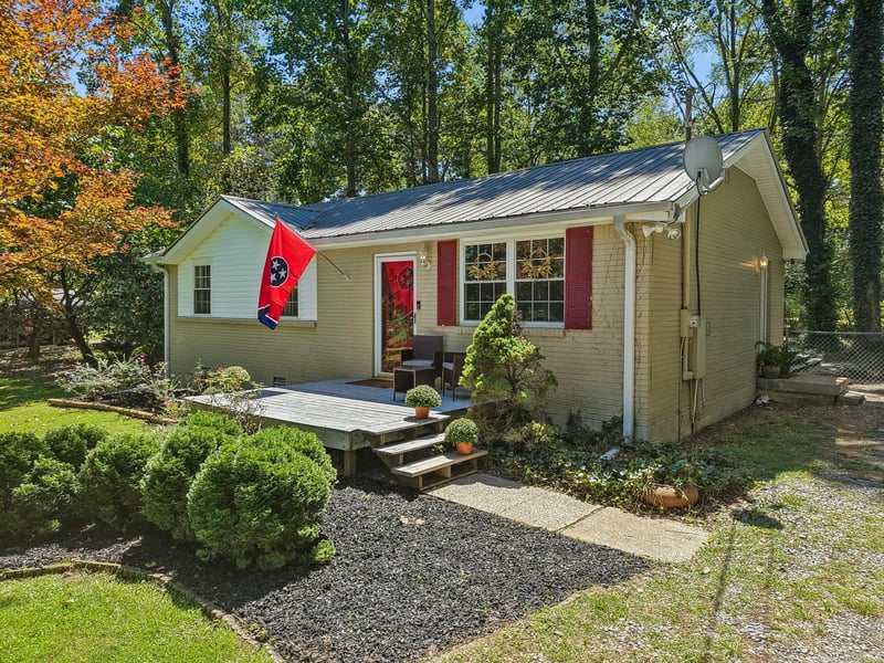 7816 Chester Rd, Fairview, TN 37062