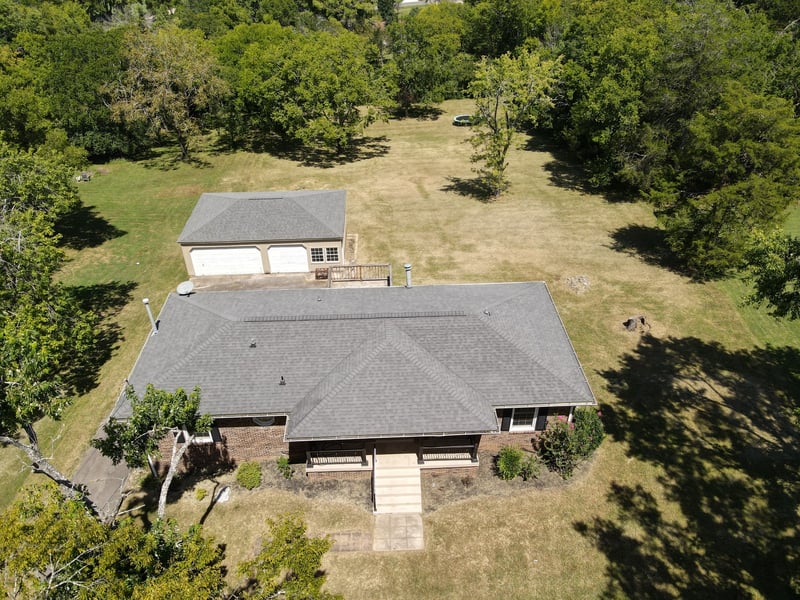 153 Country Club Dr, Hendersonville, TN 37075