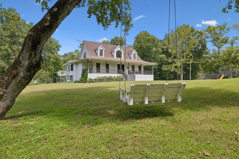 2300 Lee Rd, Spring Hill, TN 37174