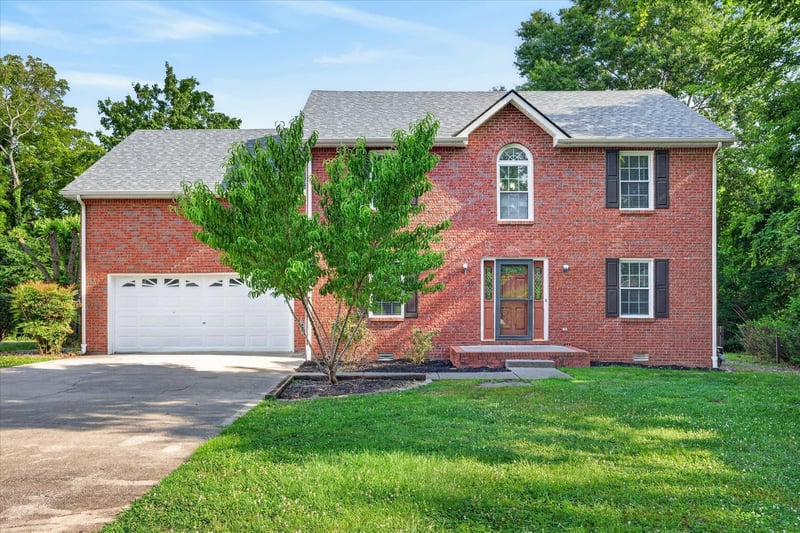 402 Pointe Clear Dr, Smyrna, TN 37167