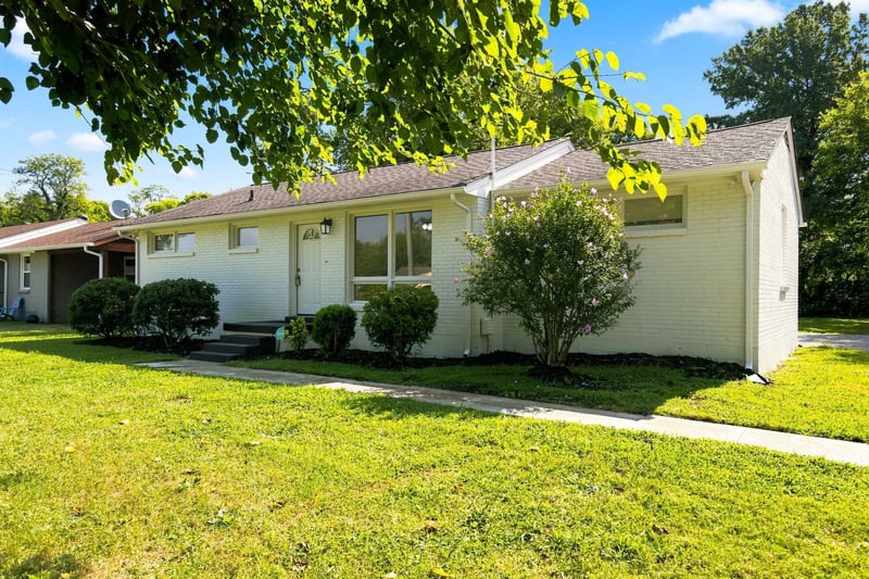 911 Hunt St, Murfreesboro, TN 37130