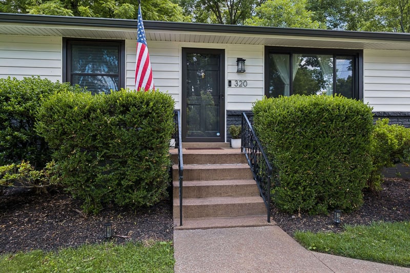 320 Garrett Dr, Nashville, TN 37211