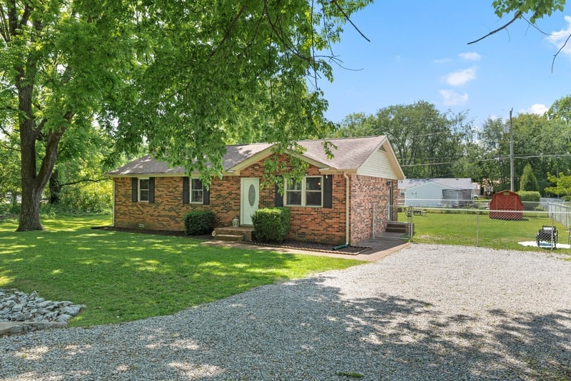 1223 Pleasant View Main St, Pleasant View, TN 37146