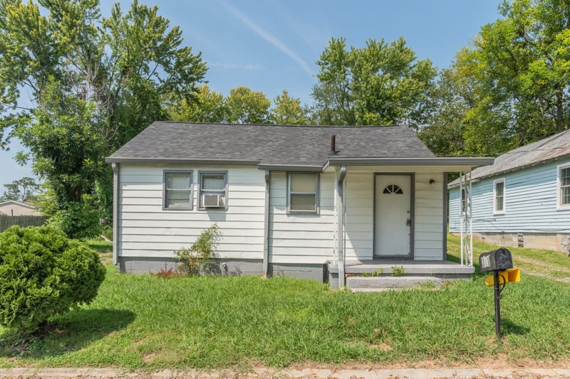 721 18th Ave W, Springfield, TN 37172
