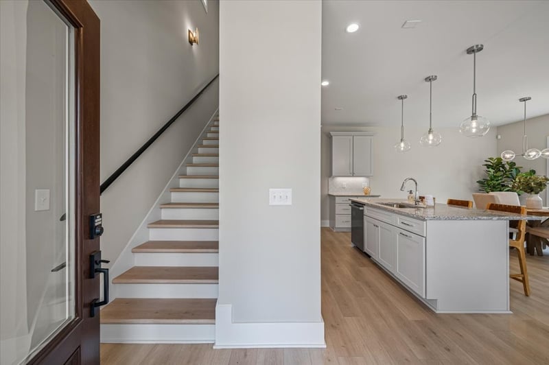 3045A Hillside Rd, Nashville, TN 37207
