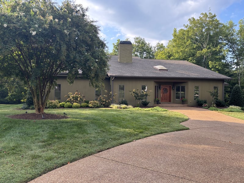 206 Kippsford Pond Rd, Columbia, TN 38401