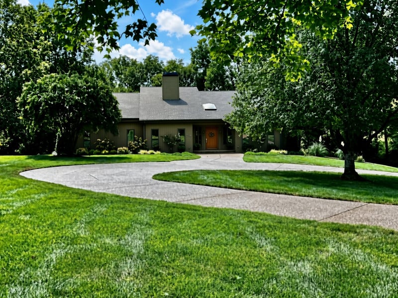 206 Kippsford Pond Rd, Columbia, TN 38401