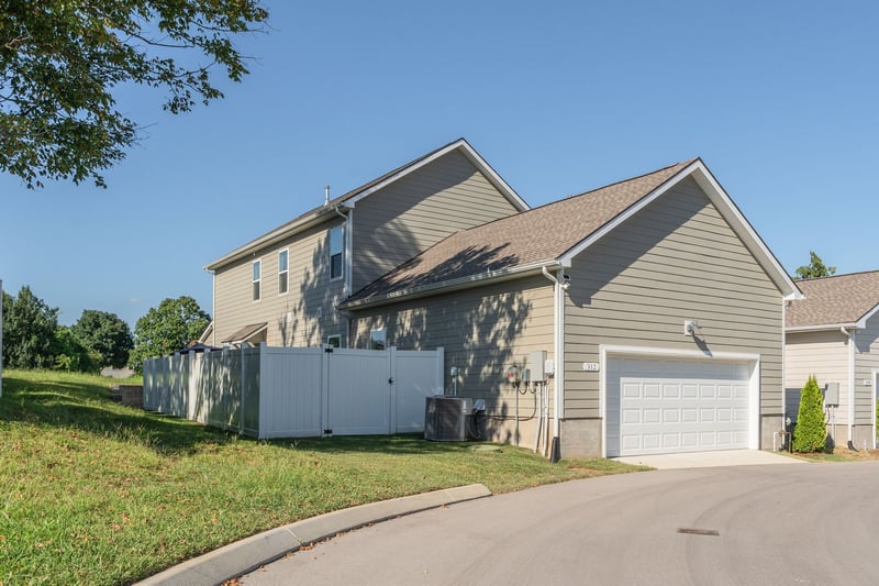 312 Jasmine Pk, Hermitage, TN 37076