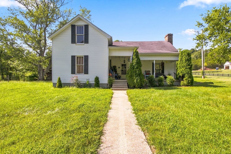 6889 Giles Hill Rd, College Grove, TN 37046