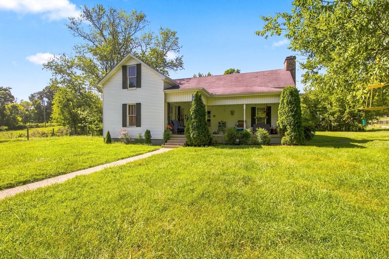6889 Giles Hill Rd, College Grove, TN 37046