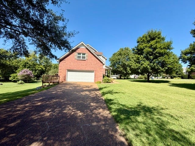 2801 Curacao Ln, Thompsons Station, TN 37179