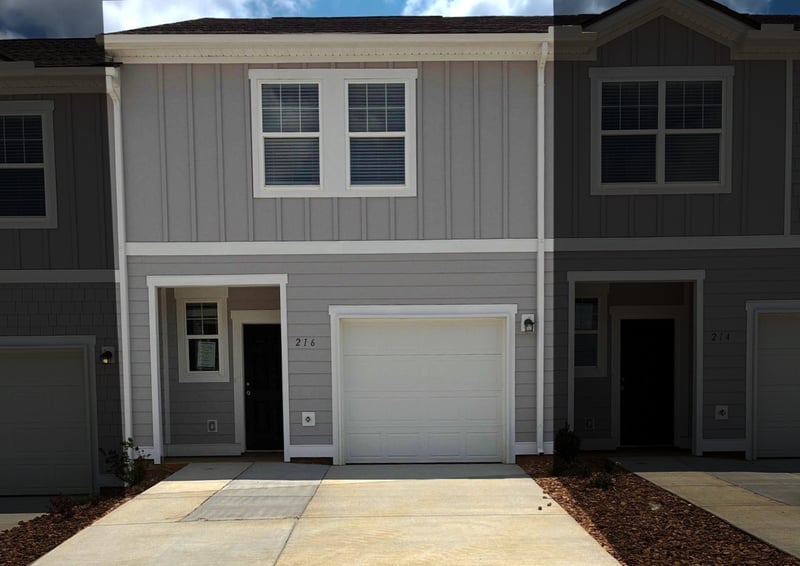 228 Darlington Dr, Dickson, TN 37055