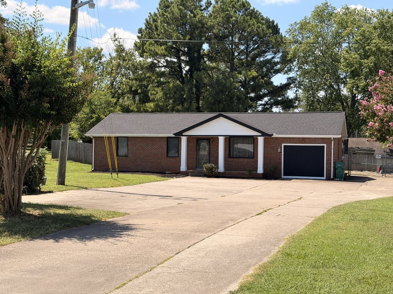 738 Nissan Dr, Smyrna, TN 37167