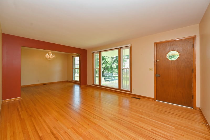 101 La Sabre Dr, Hendersonville, TN 37075