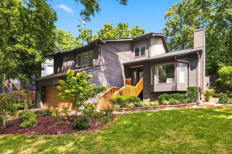 520 Harpeth Trace Dr, Nashville, TN 37221