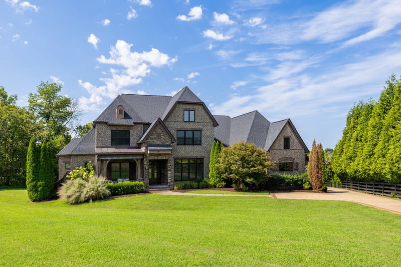 2713 Deer Haven Ct, Franklin, TN 37067