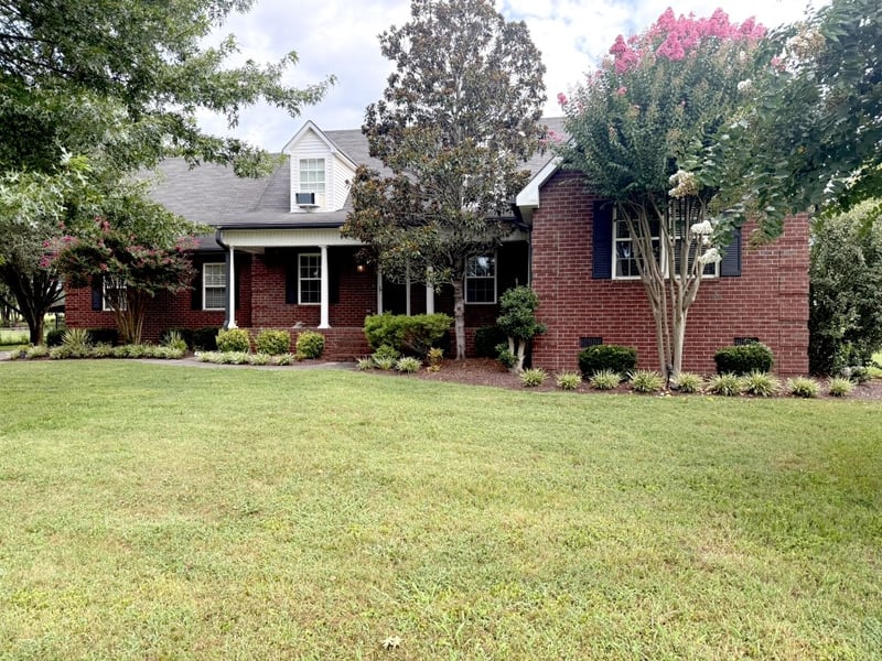 3006 Chapel Hills Dr, Murfreesboro, TN 37129